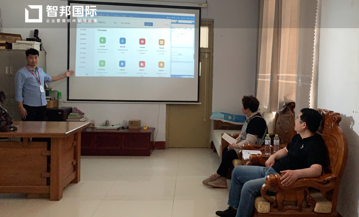 凯旋门业签约智邦国际ERP系统，一键生产进入高效快