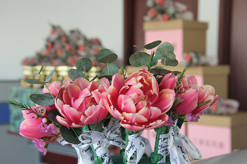 致最美女神：不负芳华，不负青春，最爱是你！