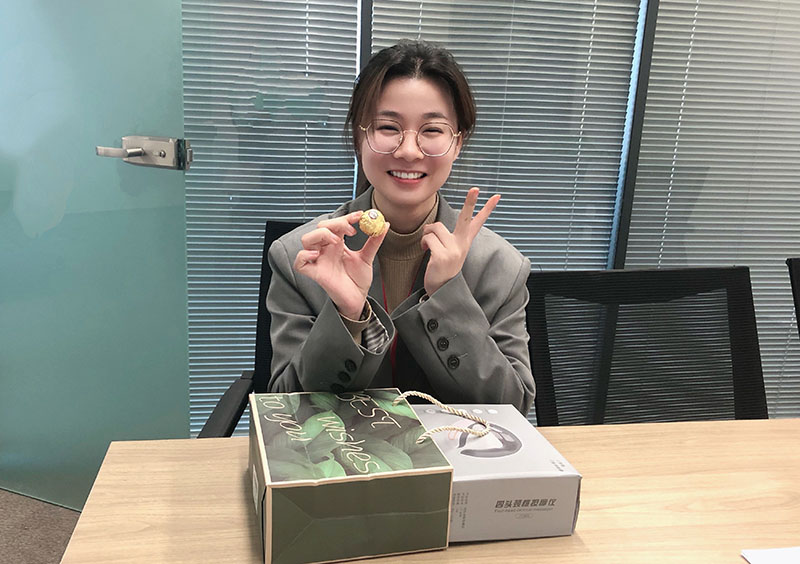 致最美女神：不负芳华，不负青春，最爱是你！