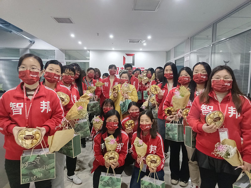 致最美女神：不负芳华，不负青春，最爱是你！