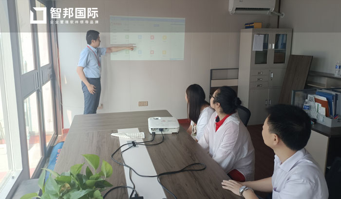 闵哲服饰签约智邦国际ERP系统，加强业财融合