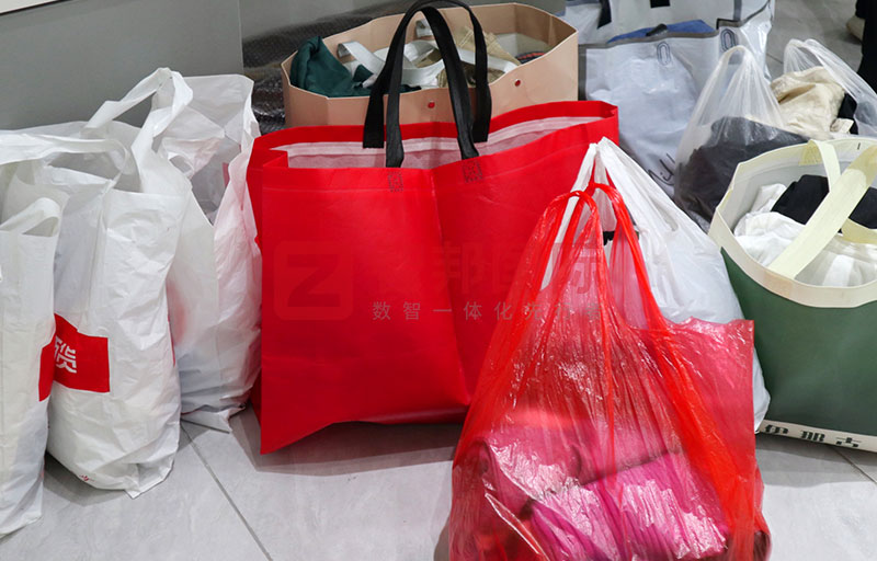 用爱延续,点亮未来!智邦国际第五届大型公益捐赠活动成功举办 用爱延续,点亮未来!智邦国际第五届大型公益捐赠活动成功举办